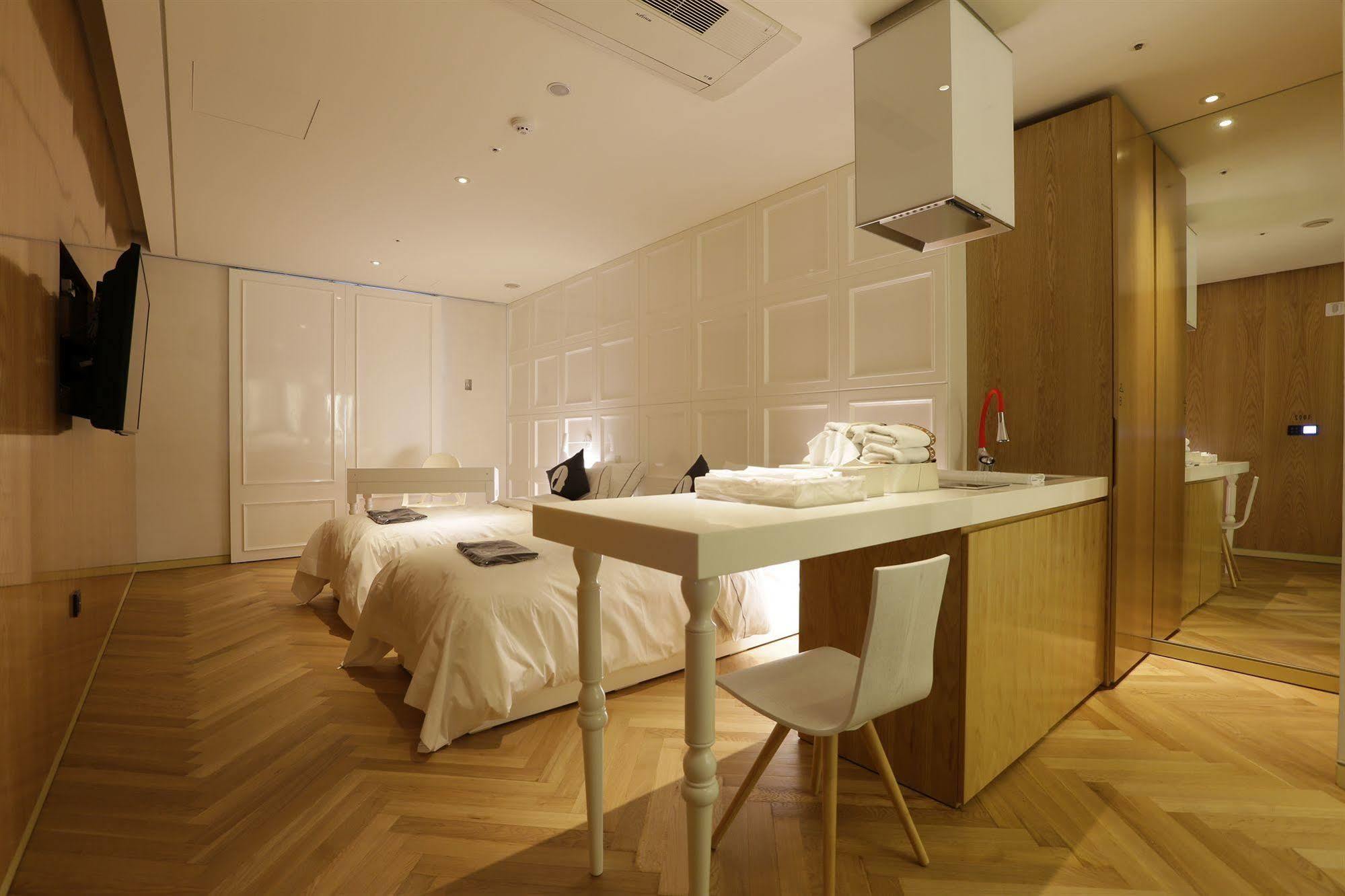 Hotel The Designers อินชอน ภายนอก รูปภาพ