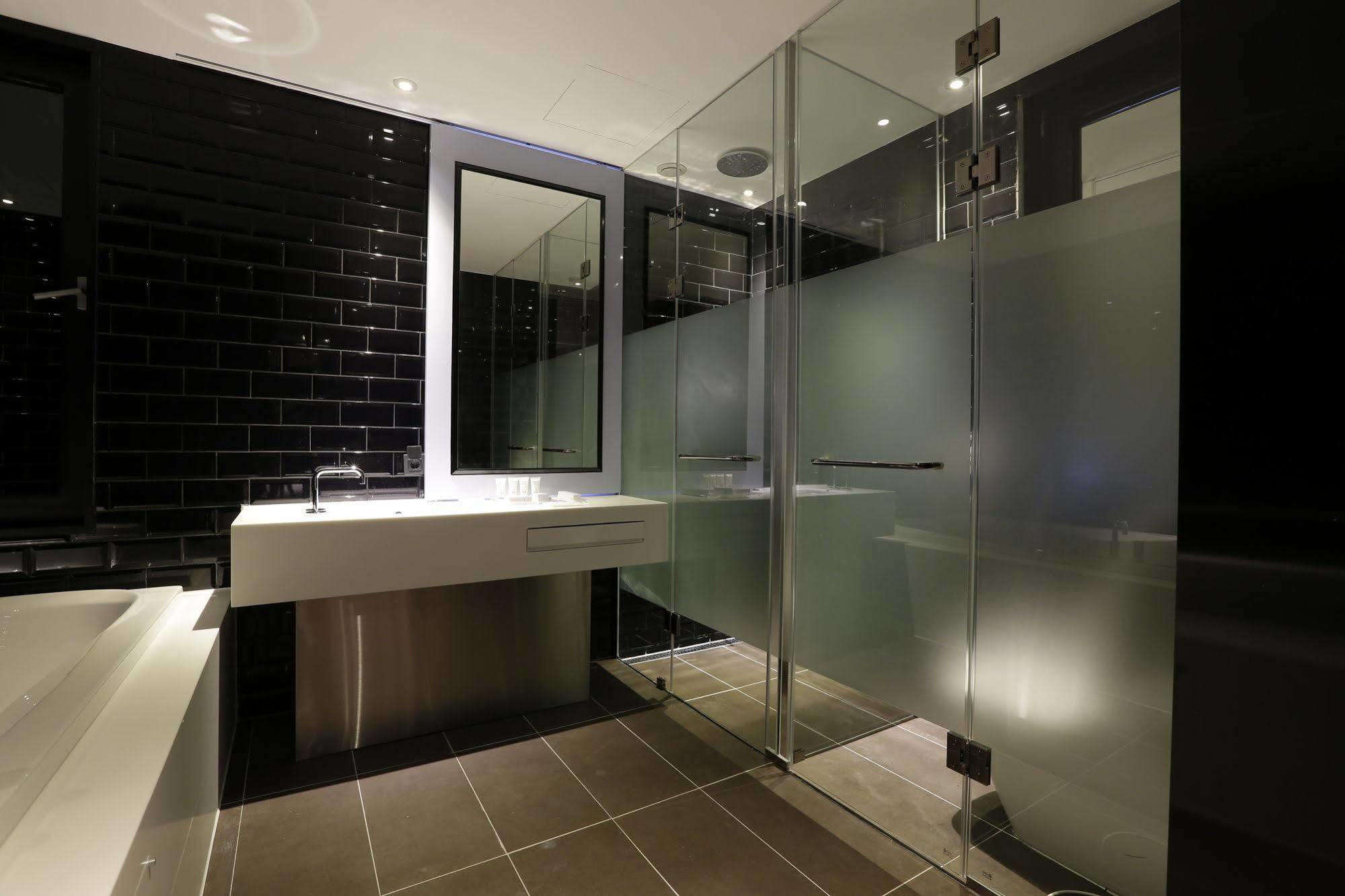 Hotel The Designers อินชอน ภายนอก รูปภาพ