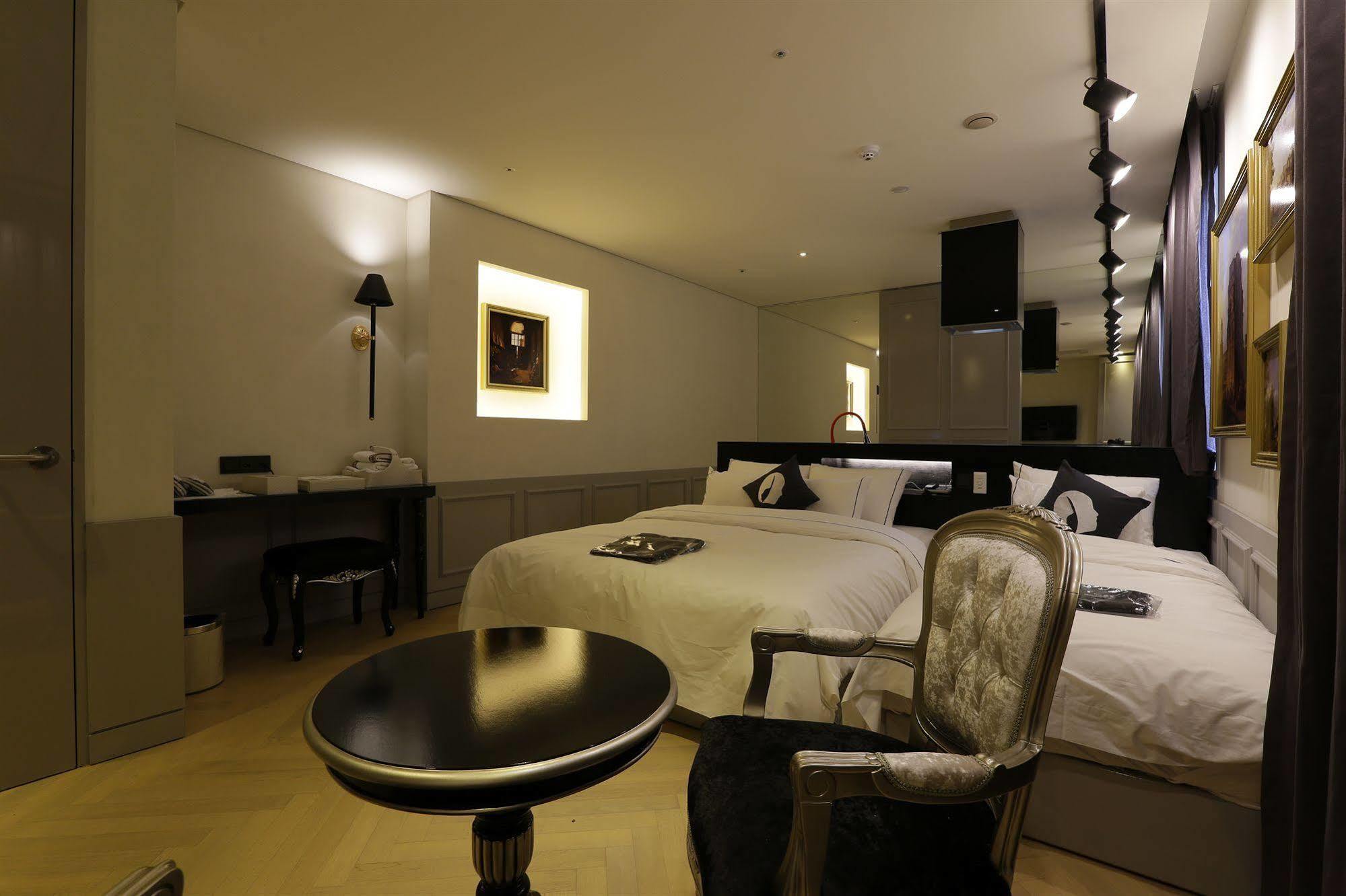 Hotel The Designers อินชอน ภายนอก รูปภาพ