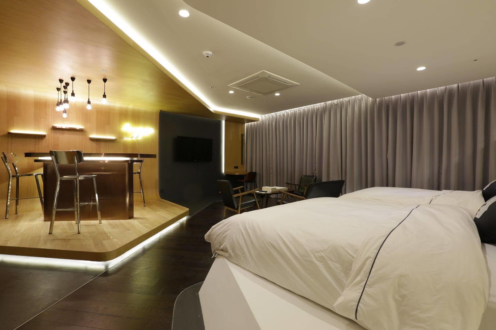 Hotel The Designers อินชอน ภายนอก รูปภาพ